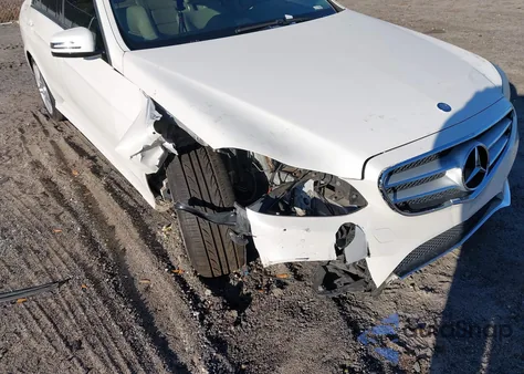 2014 Mercedes-Benz E 350 z USA, uszkodzony, nr VIN WDDHF5KB2EA828510